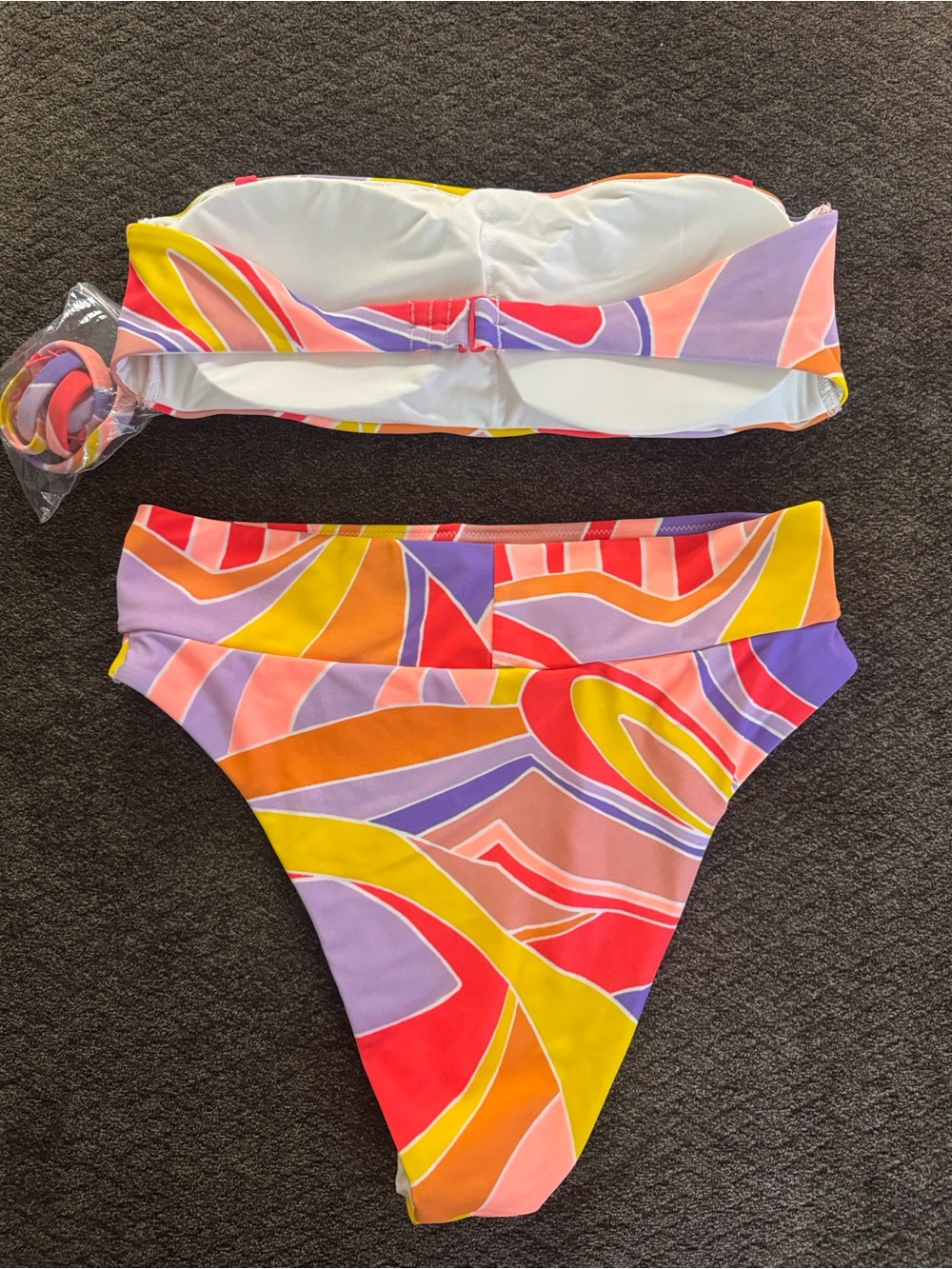 Bikini set - Picture 3 of 3
